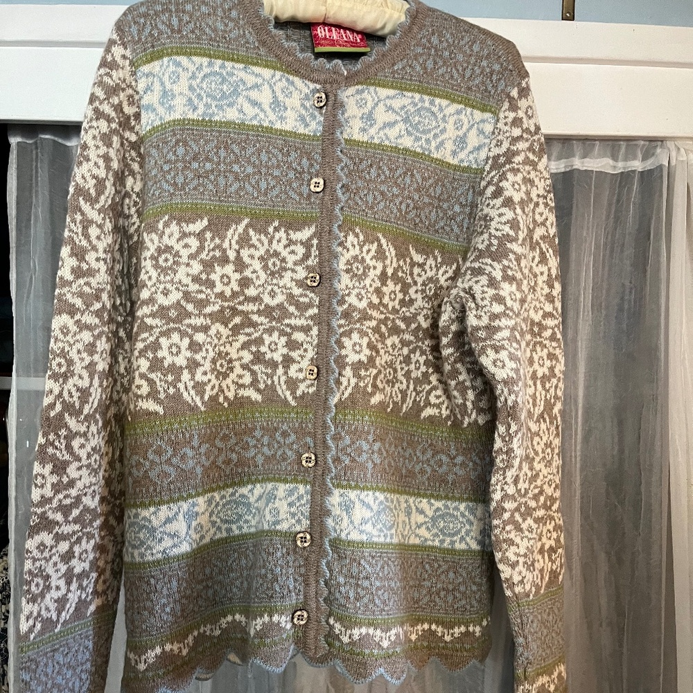 Oleana Floral Fair Isle Norwegian